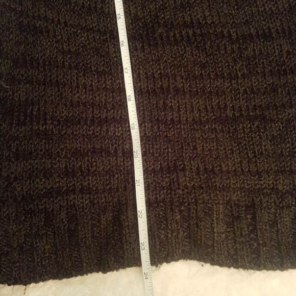 Forever 21 sweater - Picture 8 of 8